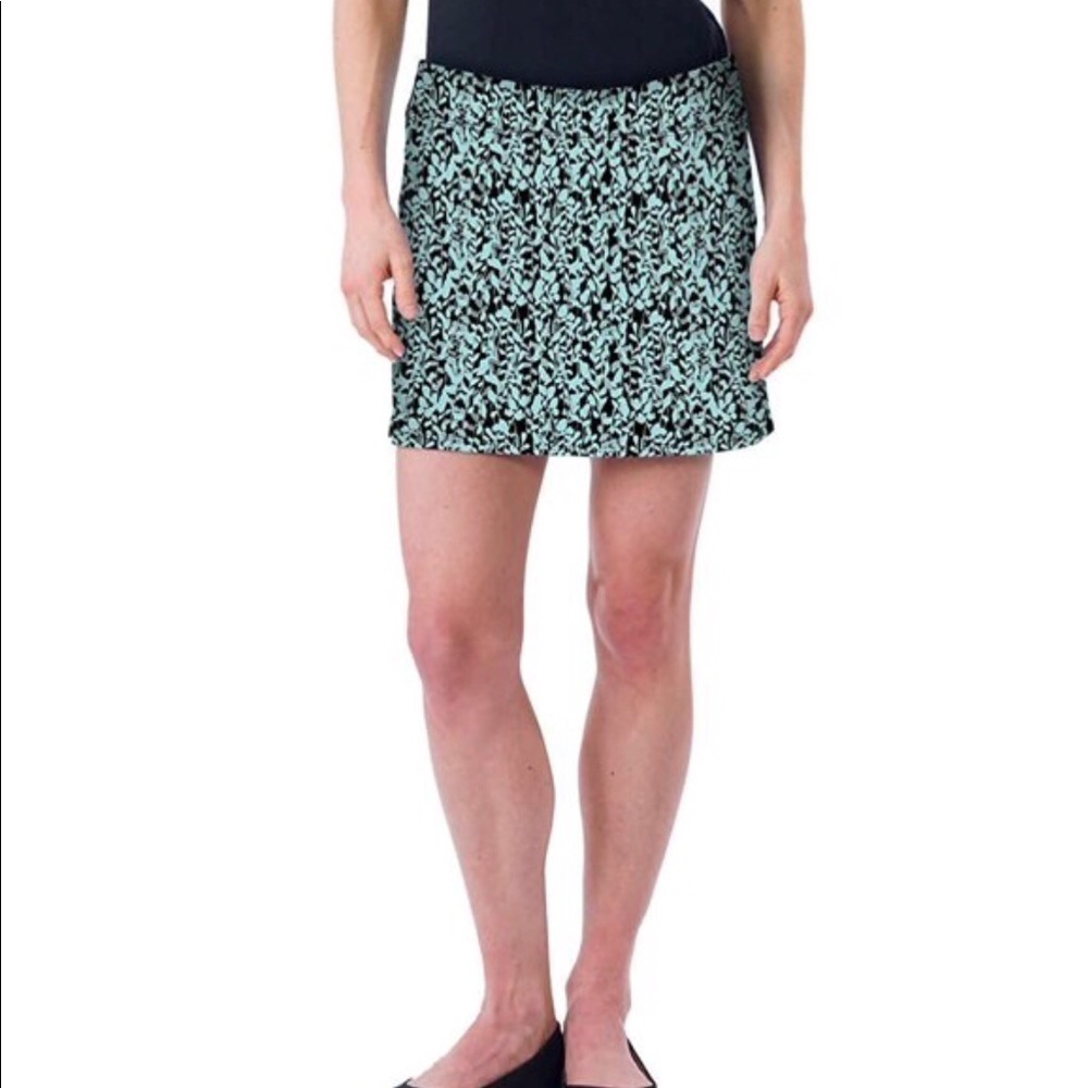 Tranquility Colorado Clothing
Everyday Skort, Dense Leaves (XX-Large) - Picture 3 of 6